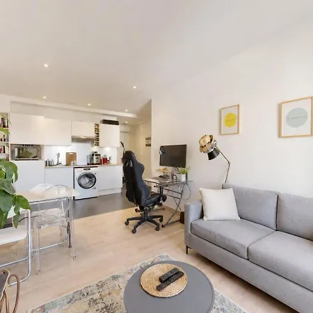 Modern And - Sea 2 Min Away Apartment *